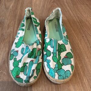 H&M Green Cactus Print Kids Slippers